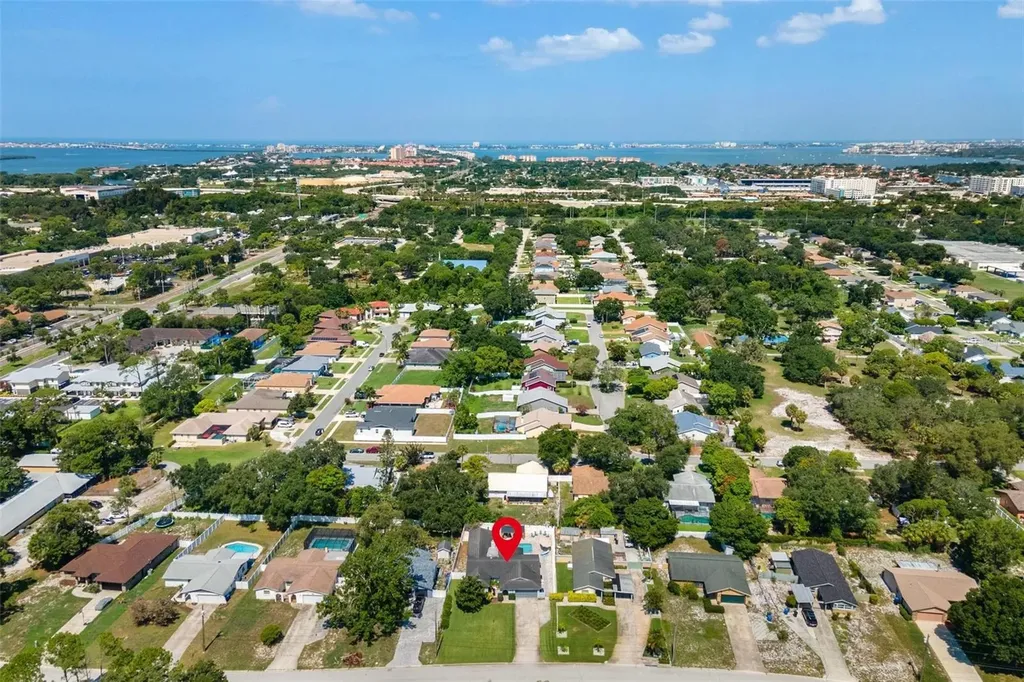 5127 Caesar Way S St Petersburg FL 33712