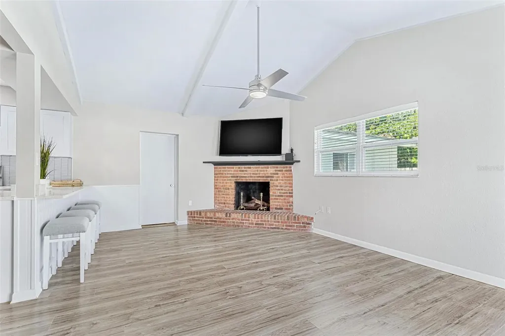 5127 Caesar Way S St Petersburg FL 33712