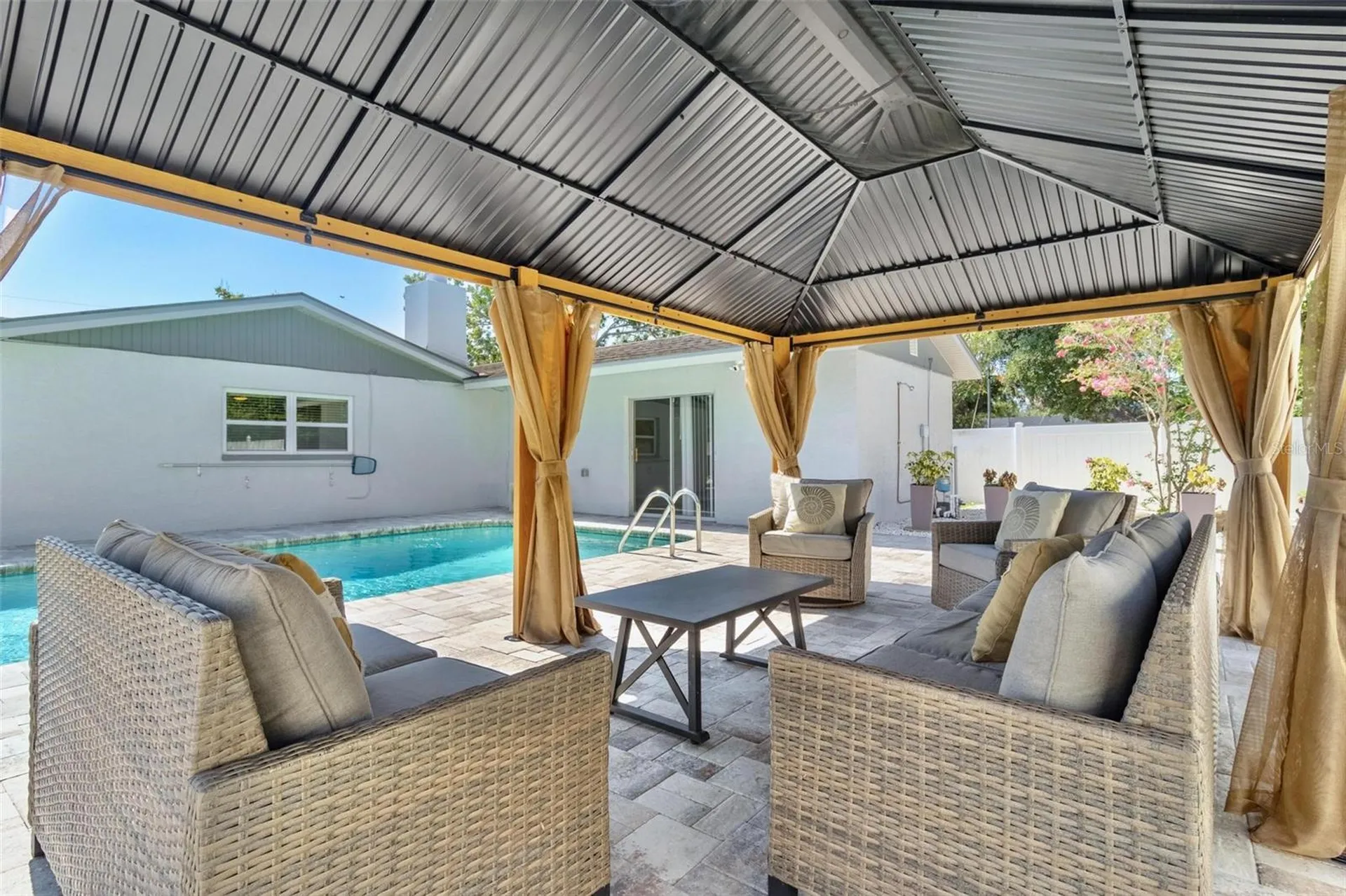 5127 Caesar Way S St Petersburg FL 33712