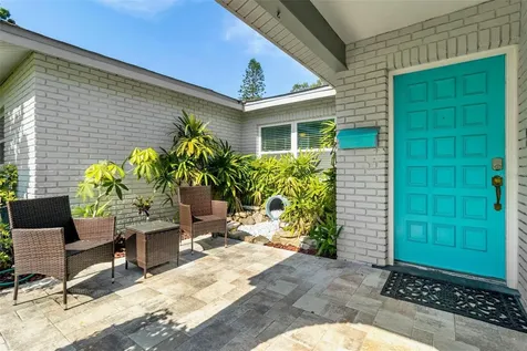 5127 Caesar Way S St Petersburg FL 33712