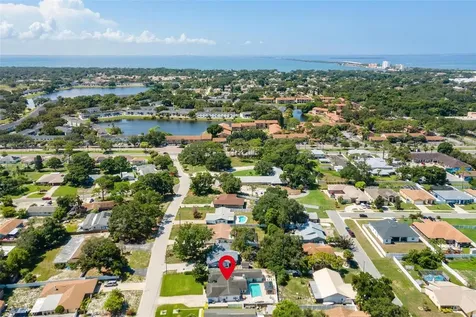 5127 Caesar Way S St Petersburg FL 33712