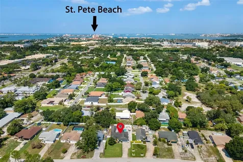 5127 Caesar Way S St Petersburg FL 33712