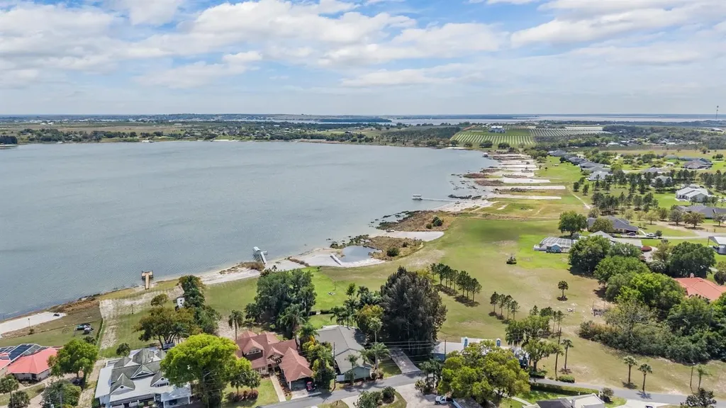 1238 S Highland Park Drive Lake Wales FL 33898