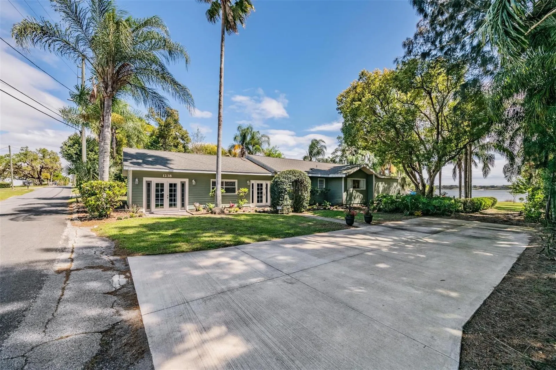 1238 S Highland Park Drive Lake Wales FL 33898