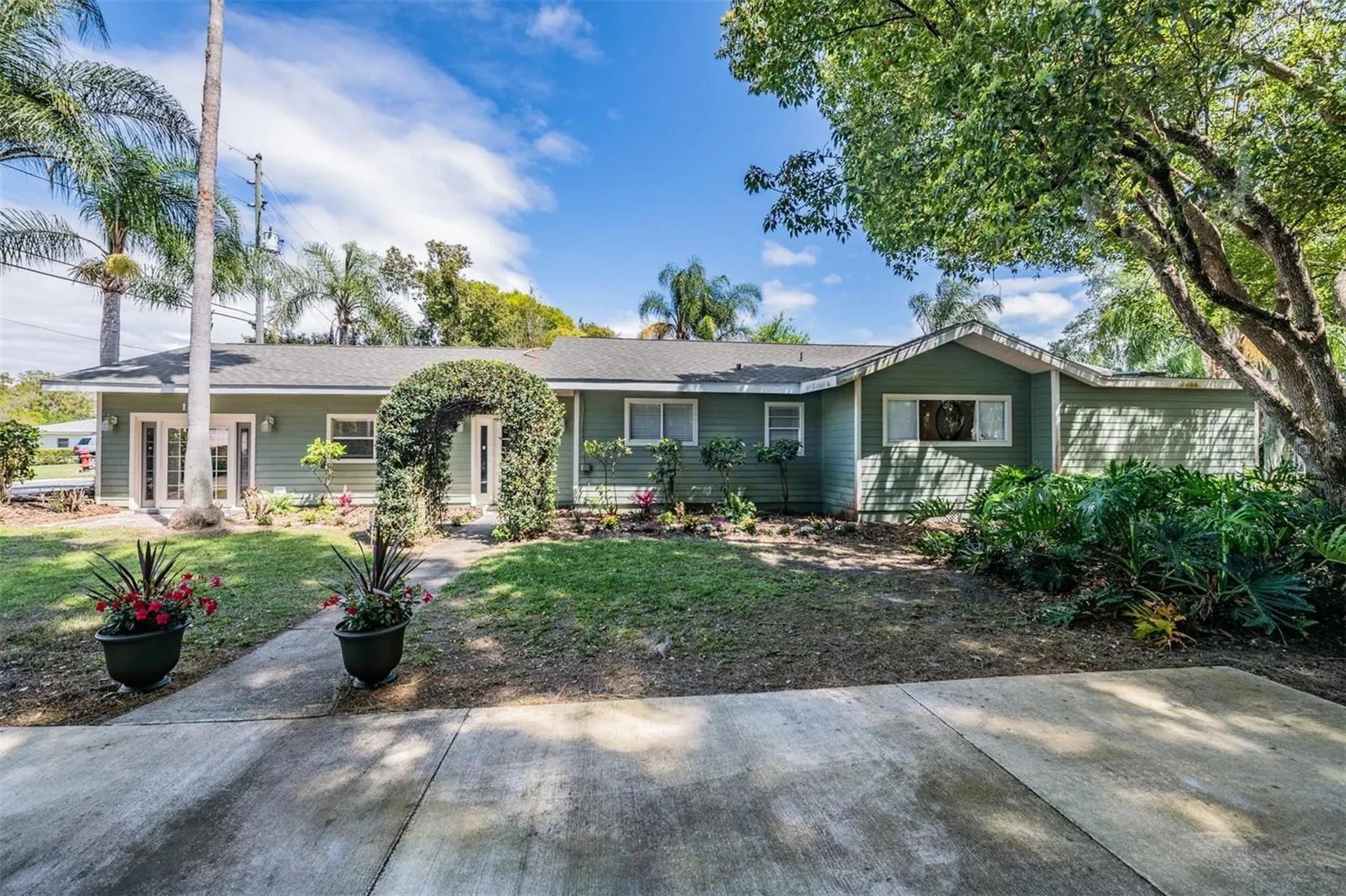 1238 S Highland Park Drive Lake Wales FL 33898