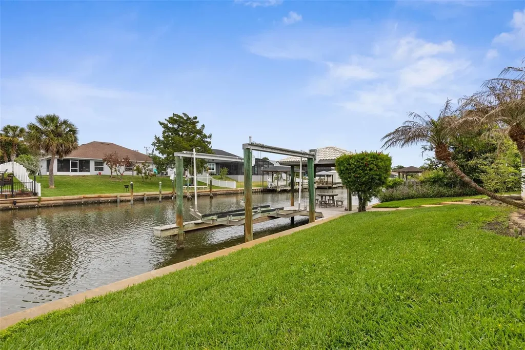 9 Coconut Court Palm Coast FL 32137