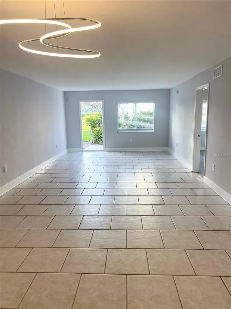 4550 Overlook Drive NE St Petersburg FL 33703