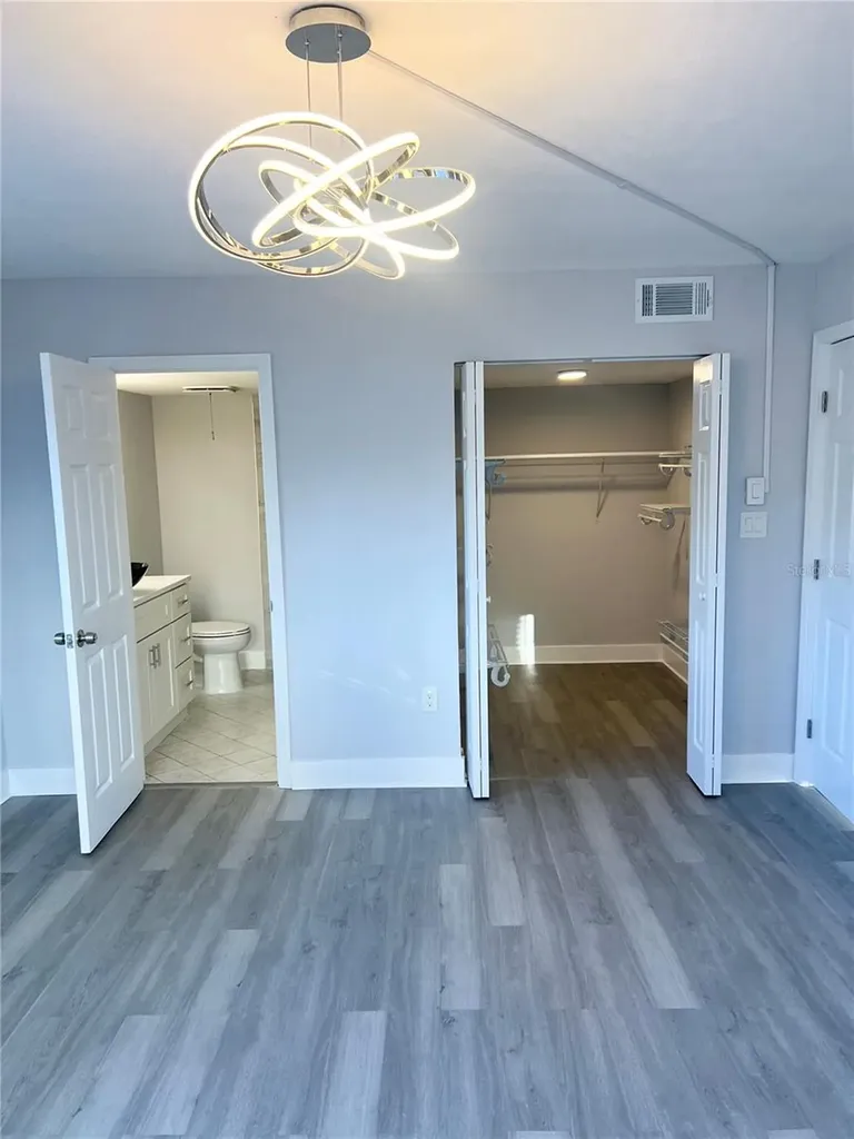 4550 Overlook Drive NE St Petersburg FL 33703