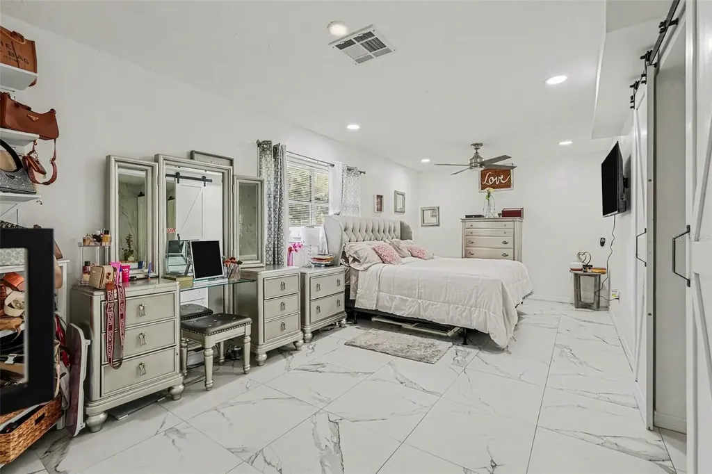 3101 S Kings Avenue Brandon FL 33511