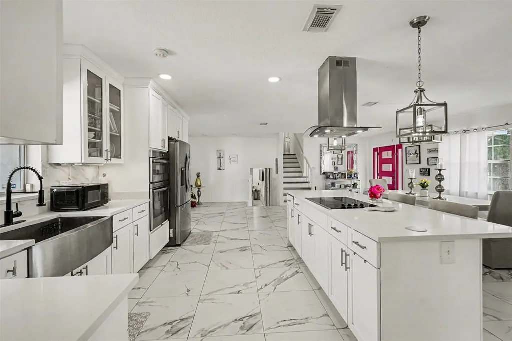 3101 S Kings Avenue Brandon FL 33511