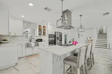 3101 S Kings Avenue Brandon FL 33511