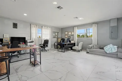 3101 S Kings Avenue Brandon FL 33511