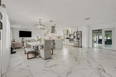 3101 S Kings Avenue Brandon FL 33511