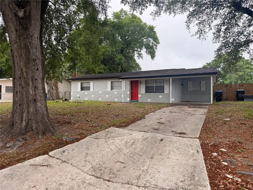 5059 Liming Avenue Orlando FL 32808