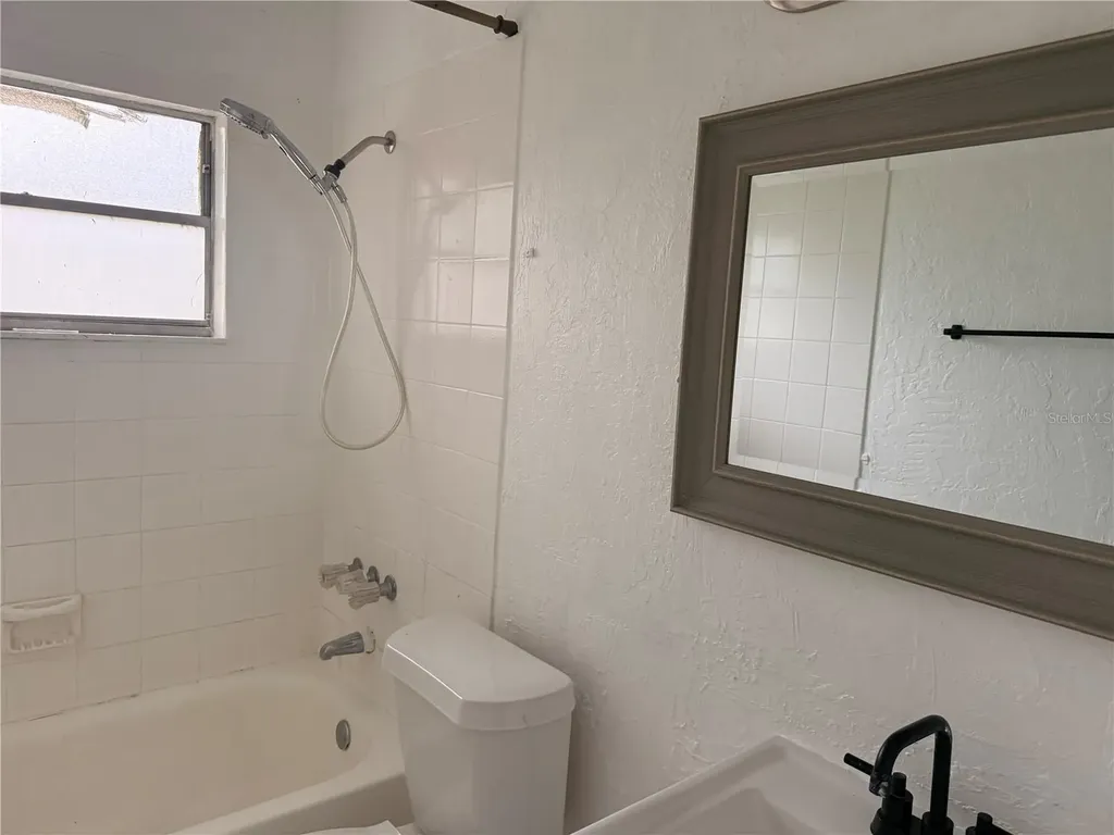 5059 Liming Avenue Orlando FL 32808