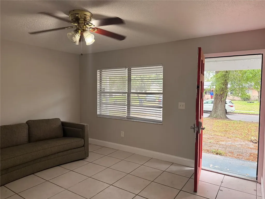 5059 Liming Avenue Orlando FL 32808