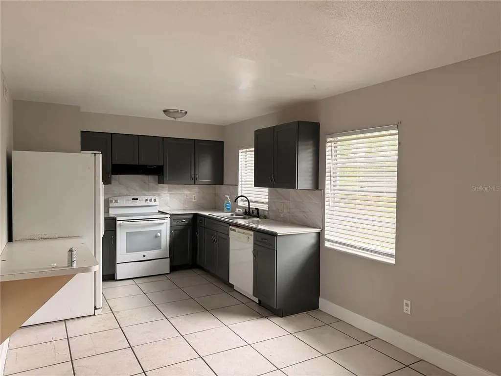 5059 Liming Avenue Orlando FL 32808