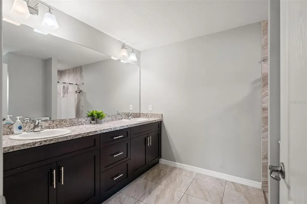 12015 Phoenix Avenue Weeki Wachee FL 34614
