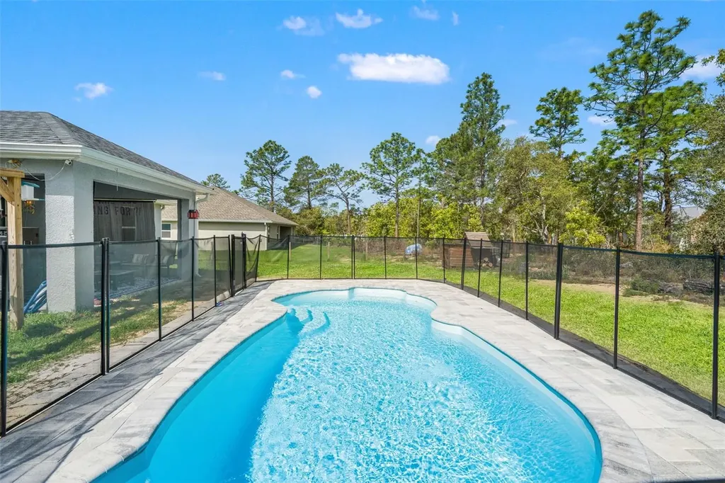 12015 Phoenix Avenue Weeki Wachee FL 34614