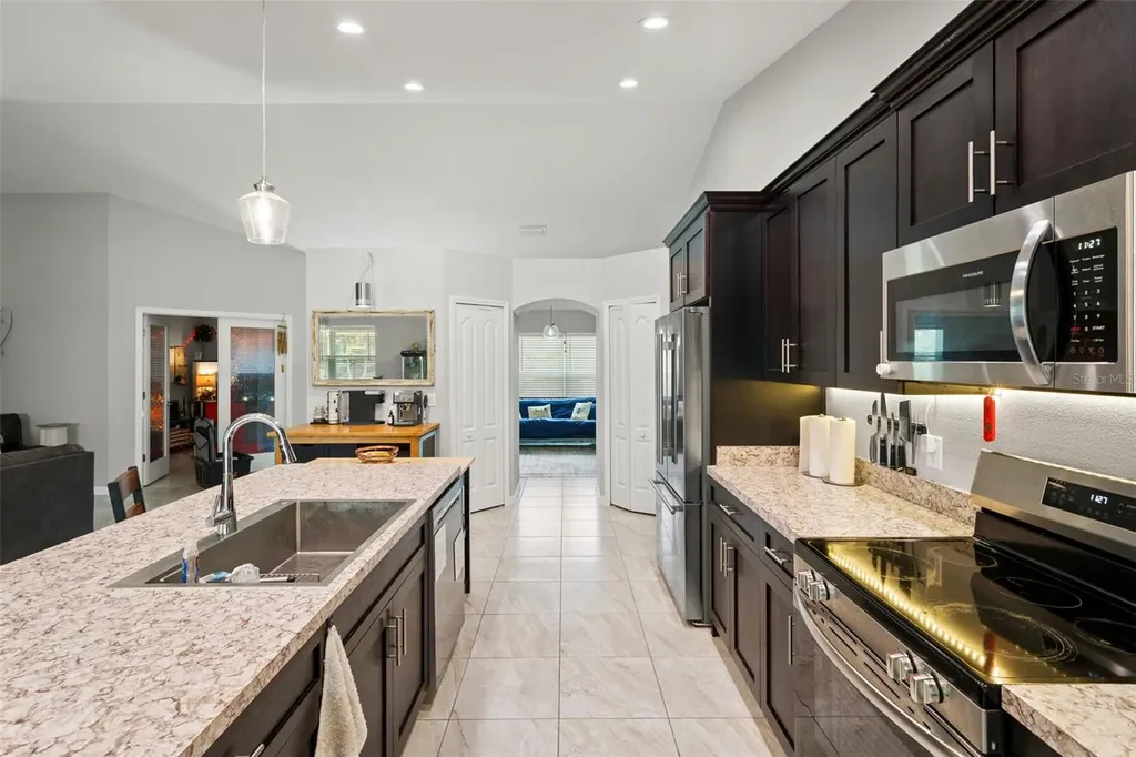 12015 Phoenix Avenue Weeki Wachee FL 34614