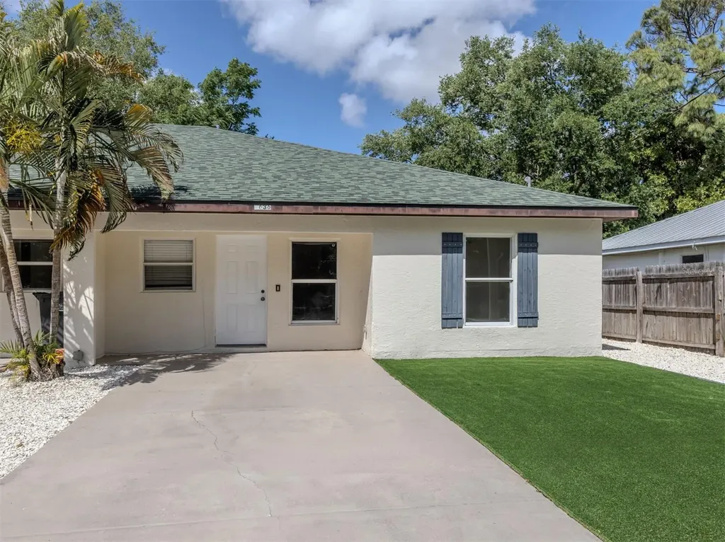 5636 6th Street Court E Bradenton FL 34203