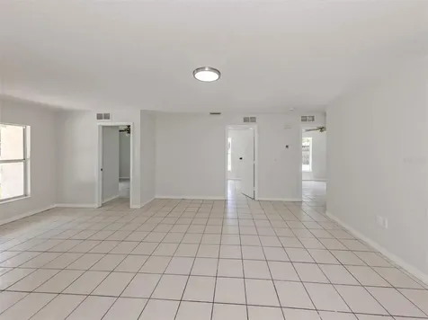 5636 6th Street Court E Bradenton FL 34203