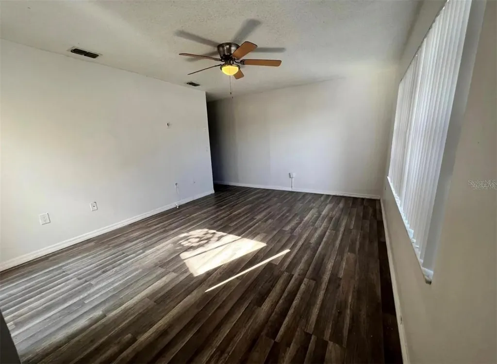 1089 Woodman Way Orlando FL 32818