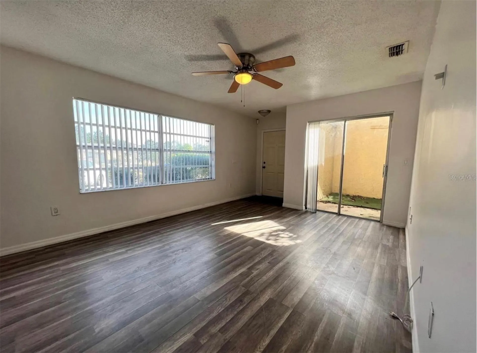1089 Woodman Way Orlando FL 32818