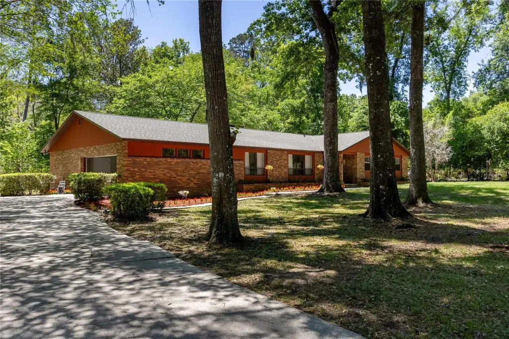 5725 NW 63rd Court Gainesville FL 32653