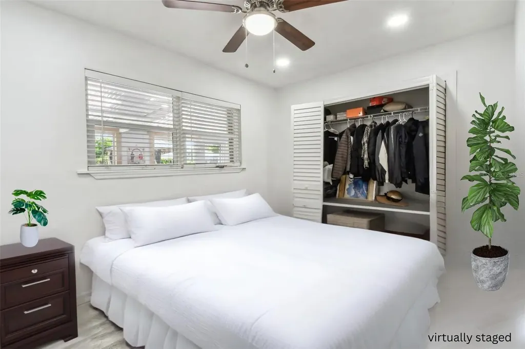 4005 W Tyson Avenue Tampa FL 33611