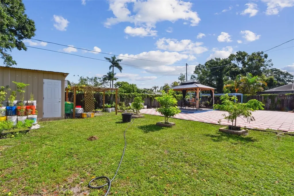 4005 W Tyson Avenue Tampa FL 33611