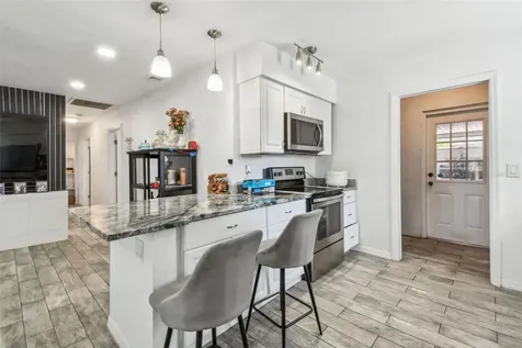 4005 W Tyson Avenue Tampa FL 33611