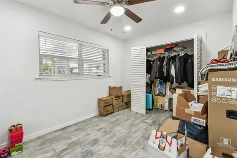 4005 W Tyson Avenue Tampa FL 33611