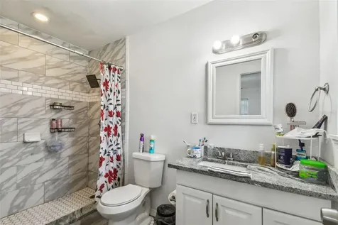 4005 W Tyson Avenue Tampa FL 33611