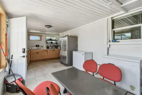 4005 W Tyson Avenue Tampa FL 33611