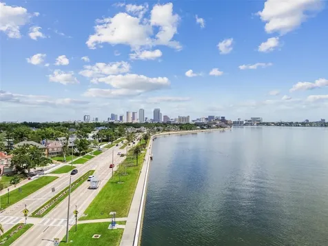 4005 W Tyson Avenue Tampa FL 33611