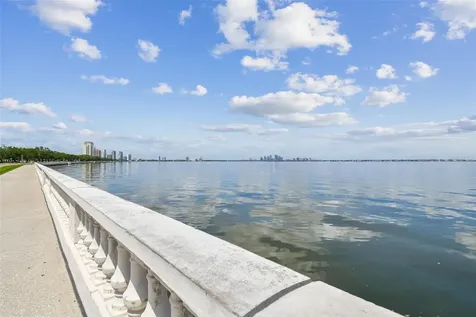 4005 W Tyson Avenue Tampa FL 33611