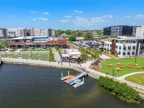 4005 W Tyson Avenue Tampa FL 33611
