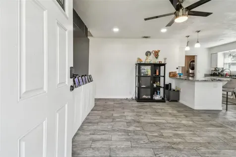 4005 W Tyson Avenue Tampa FL 33611