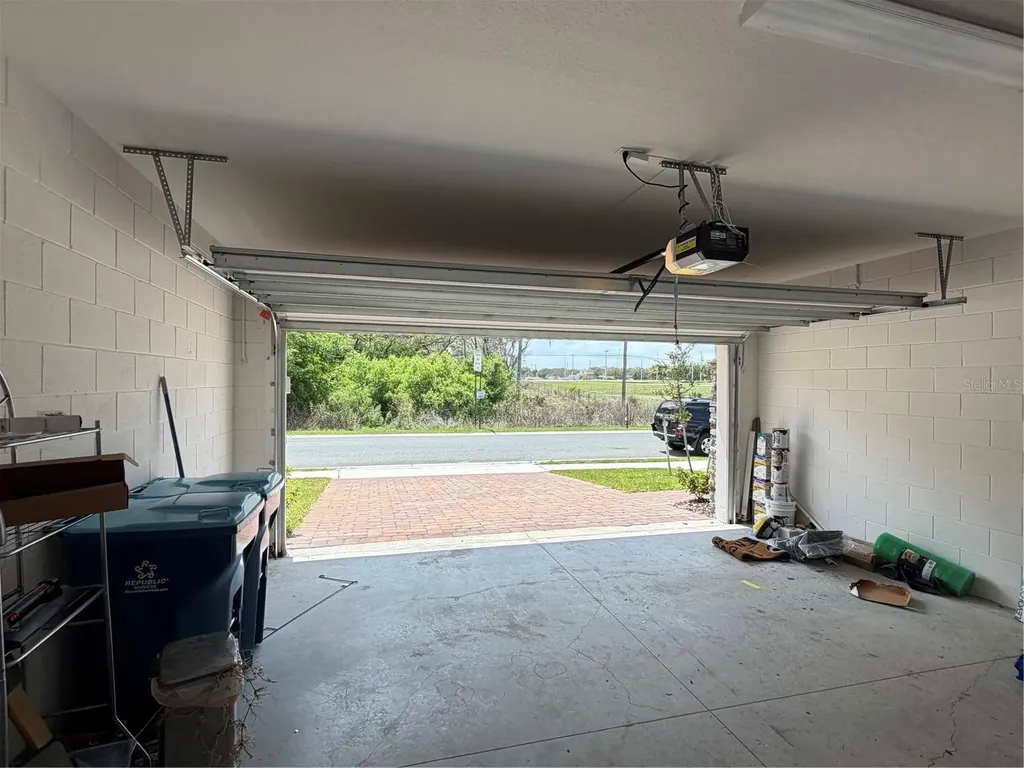 406 North Boulevard E Davenport FL 33837