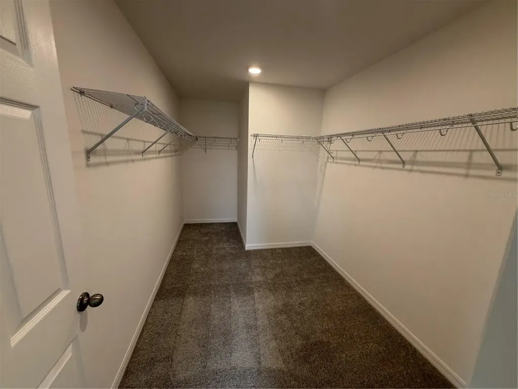 406 North Boulevard E Davenport FL 33837