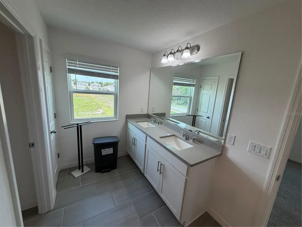 406 North Boulevard E Davenport FL 33837