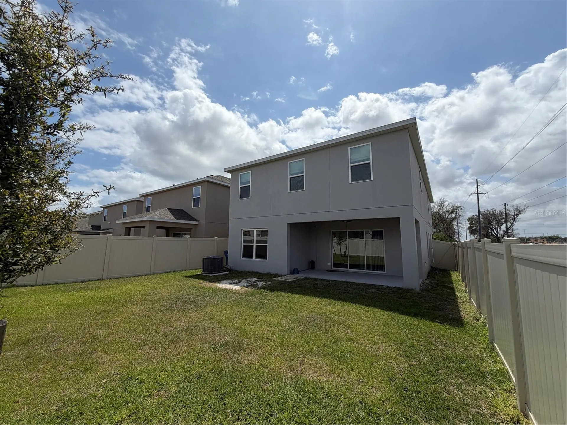 406 North Boulevard E Davenport FL 33837
