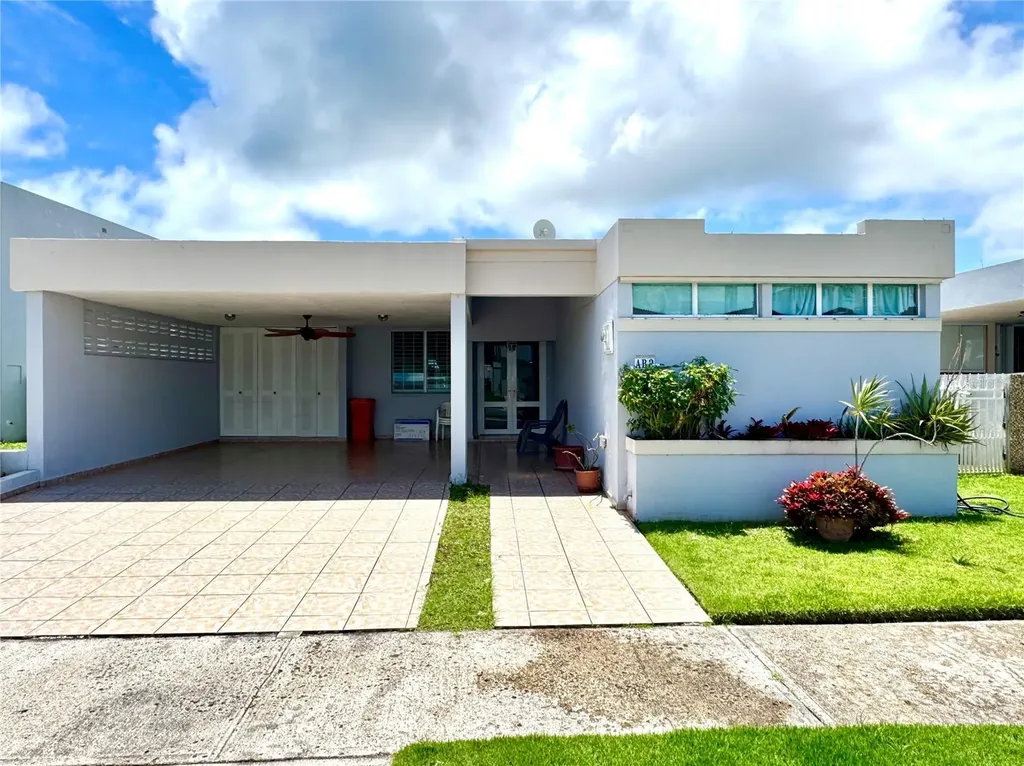 Las Piedras PR 00771