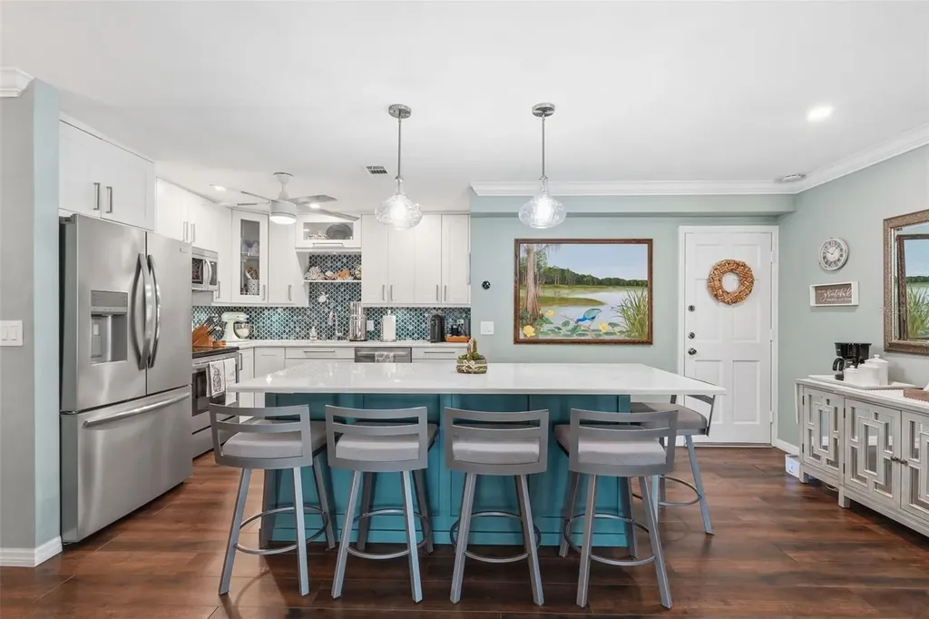 212 Cedarwood Circle Seminole FL 33777