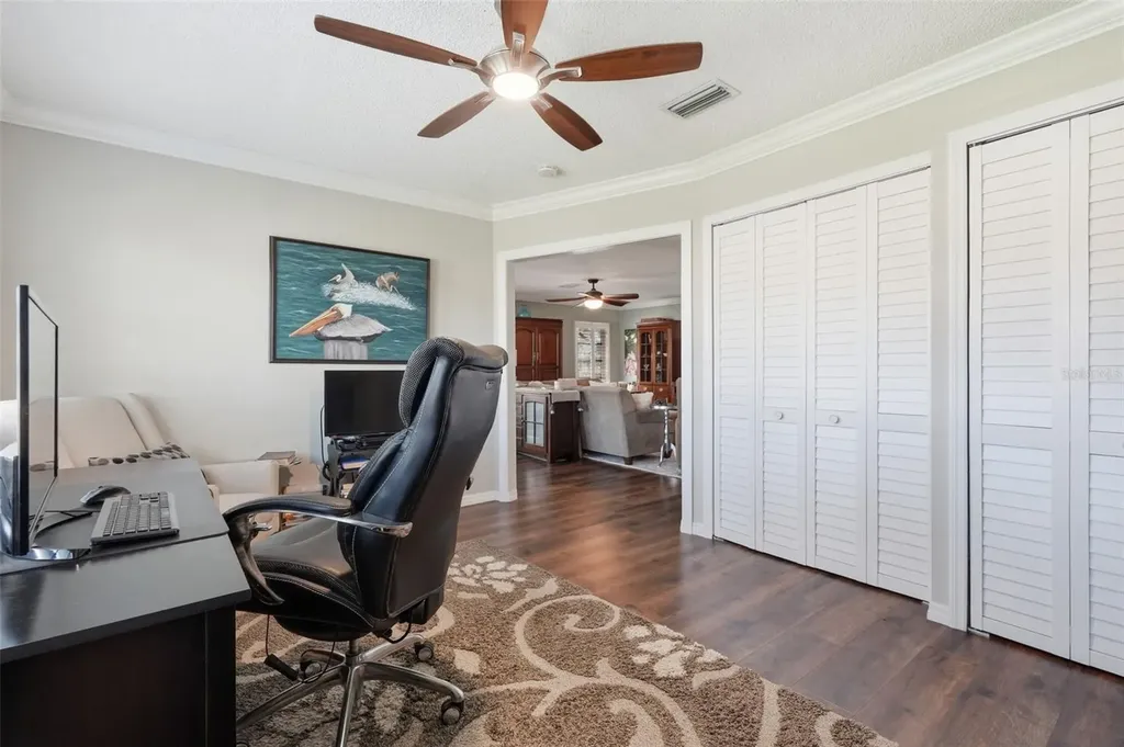 212 Cedarwood Circle Seminole FL 33777