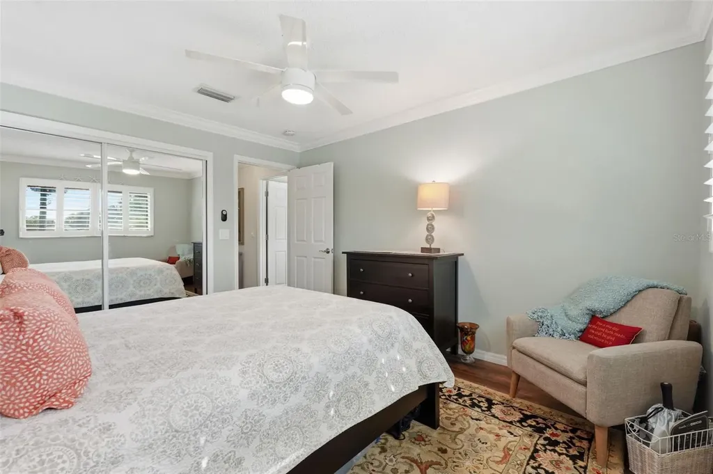 212 Cedarwood Circle Seminole FL 33777
