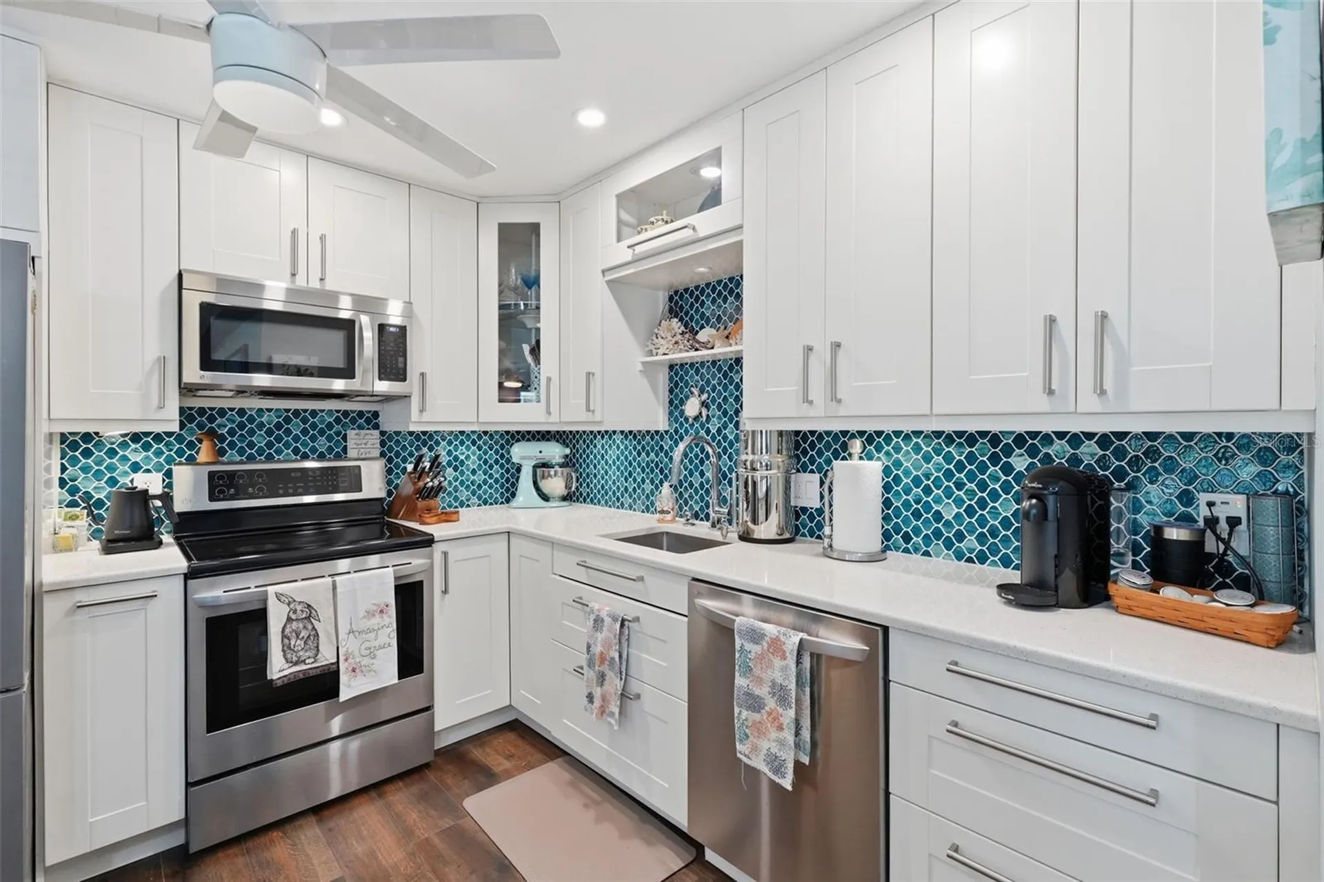 212 Cedarwood Circle Seminole FL 33777