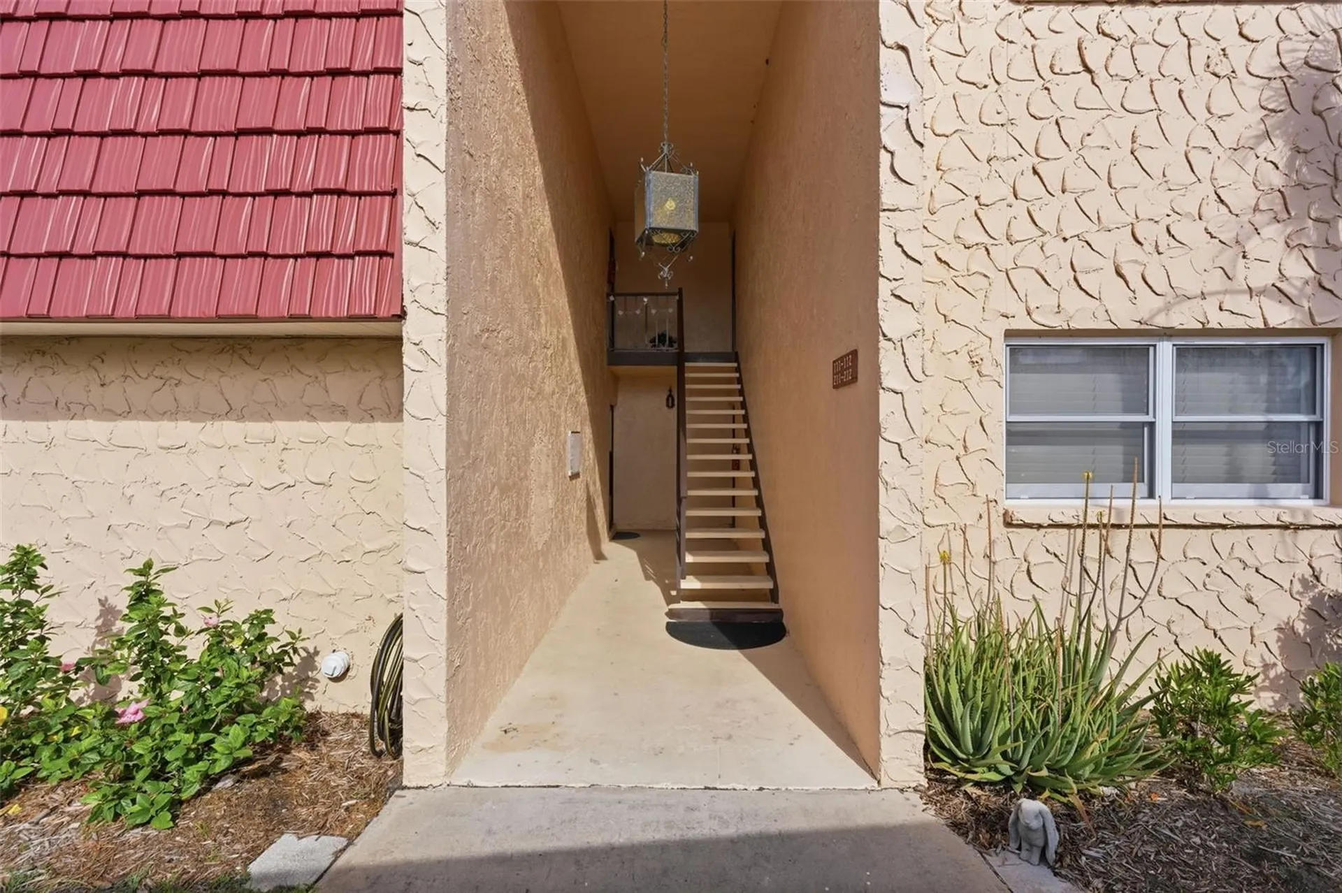 212 Cedarwood Circle Seminole FL 33777