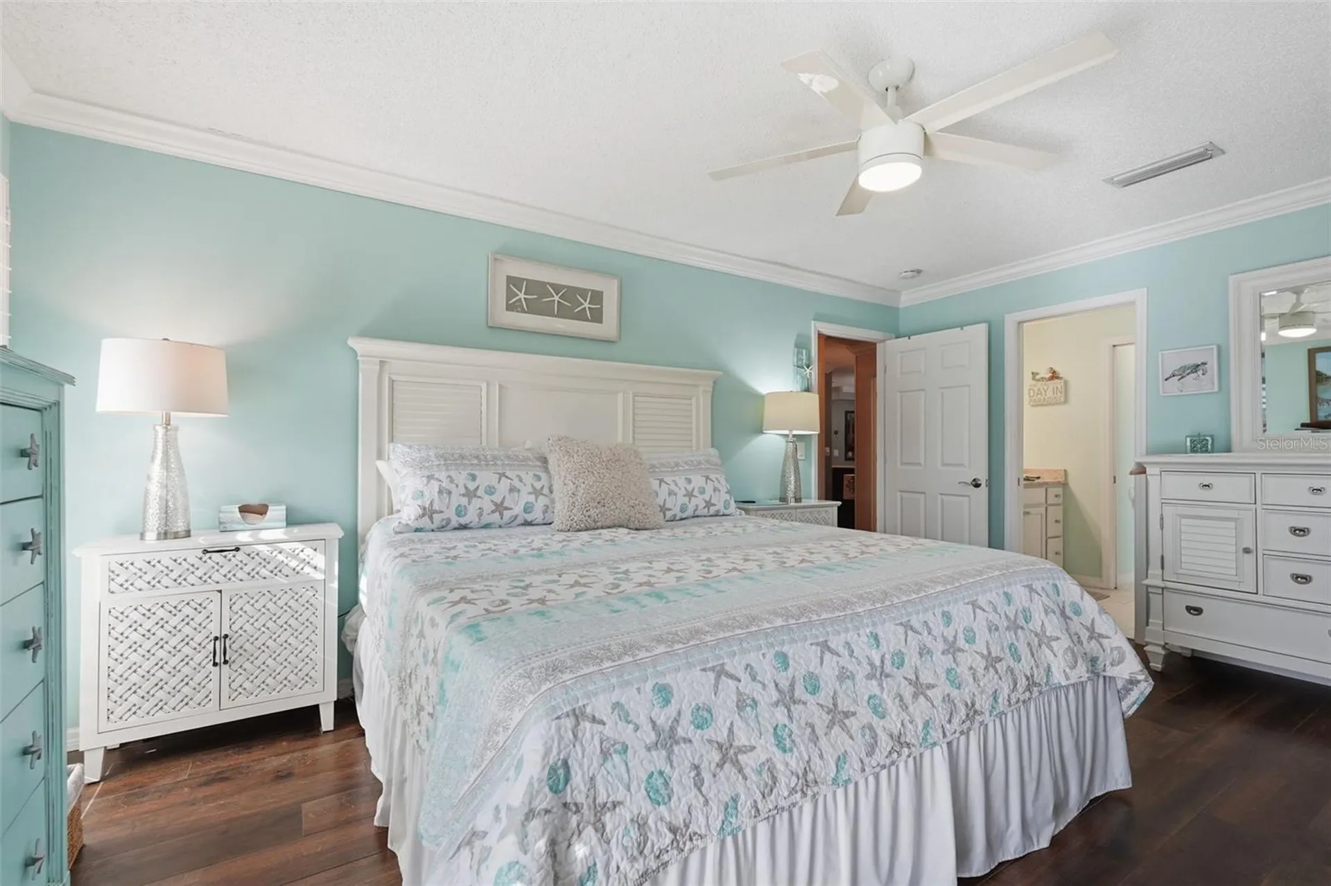 212 Cedarwood Circle Seminole FL 33777